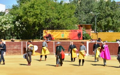Camas: Dos orejas en la primera de la becerradas de las Escuelas Taurinas