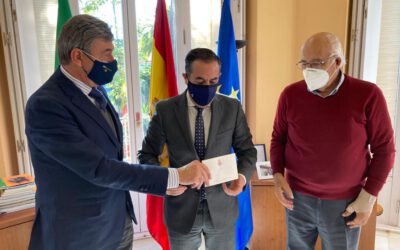 La Maestranza entrega su donación anual a las Escuelas Taurinas de Andalucía