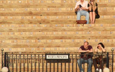 La Junta mantiene la distancia del metro y medio en la plaza de Sevilla