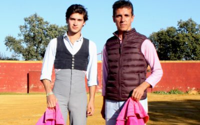 El novillero sevillano Manolo Vázquez será apoderado por Aníbal Ruiz