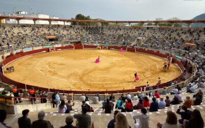 Cartel de artistas en la plaza de Morón el viernes 18 de junio